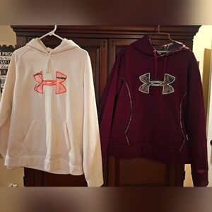 Lot of Under Armour goodies size Large